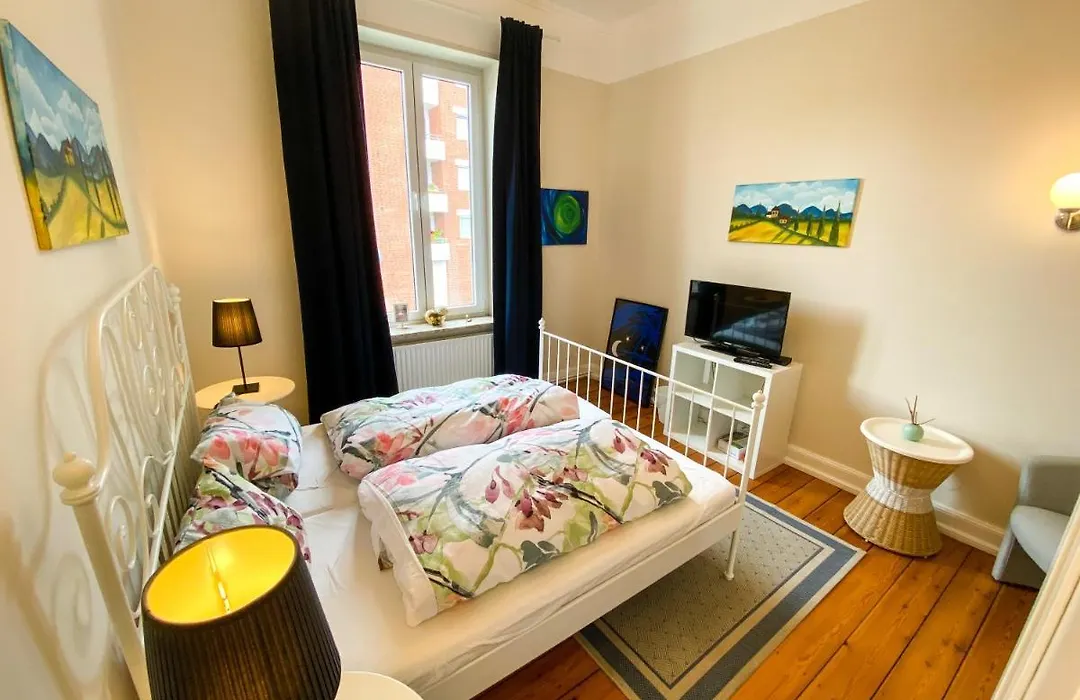 VILLA HanseART Lübeck - Privatzimmer in zentraler Lage-1